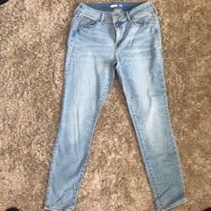 Women’s size 6 short super skinny jeans